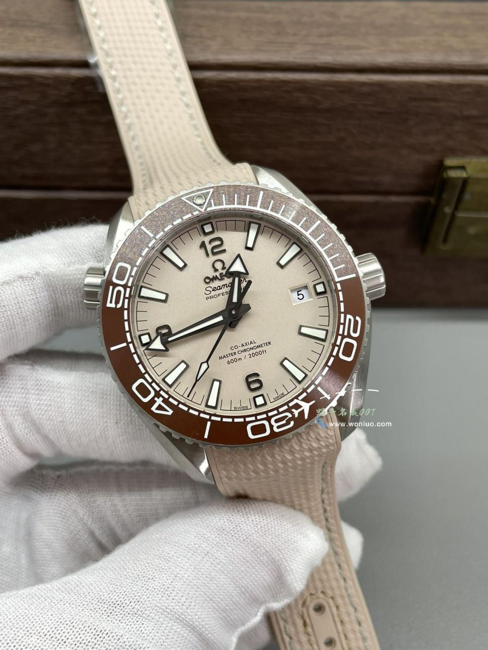 VSOMEGA Seamaster 600米新款 top 复刻高仿手表215.32.44.21.09.001 wrist watch  