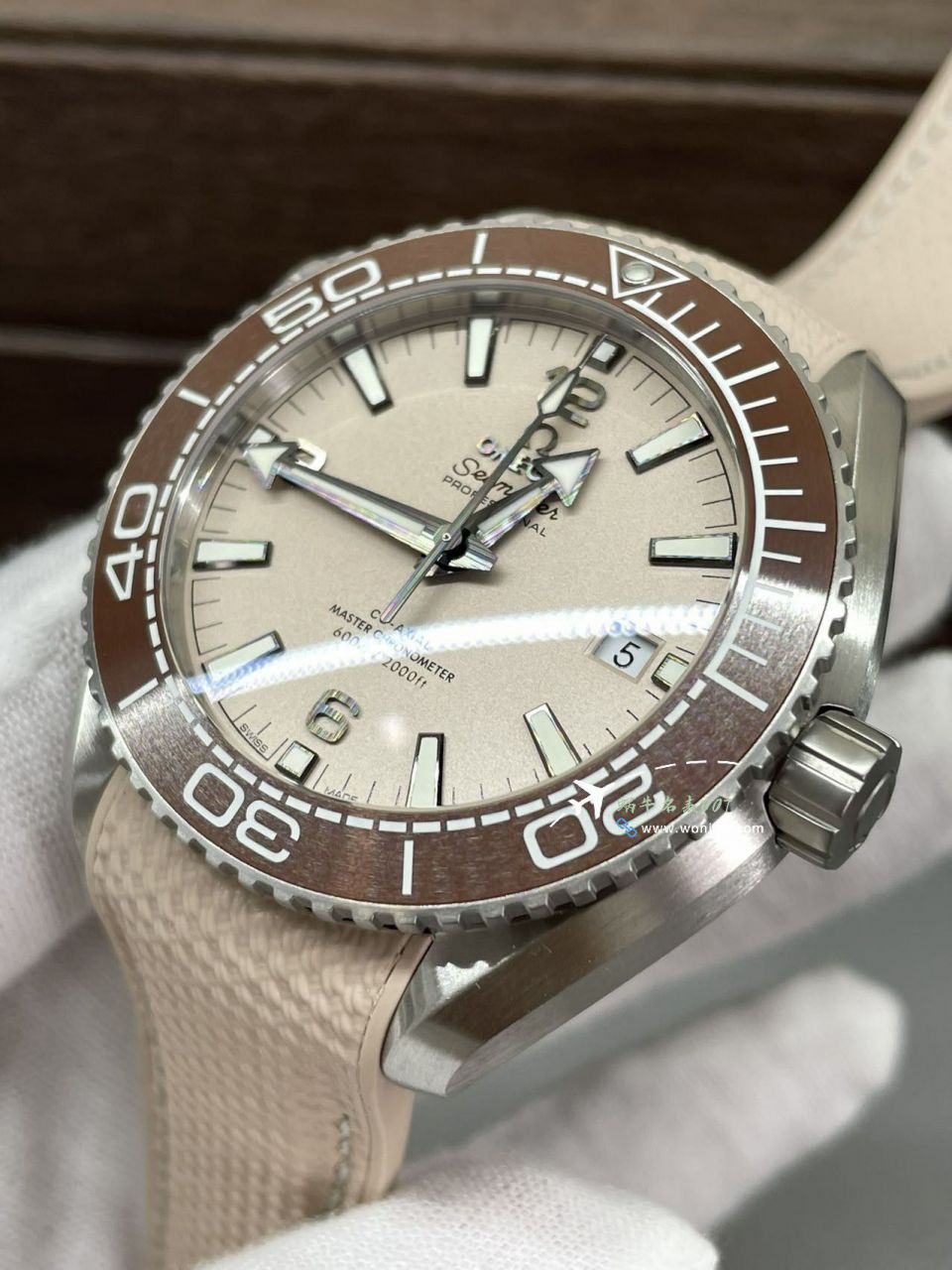 VSOMEGA Seamaster 600米新款 top 复刻高仿手表215.32.44.21.09.001 wrist watch  / VS803