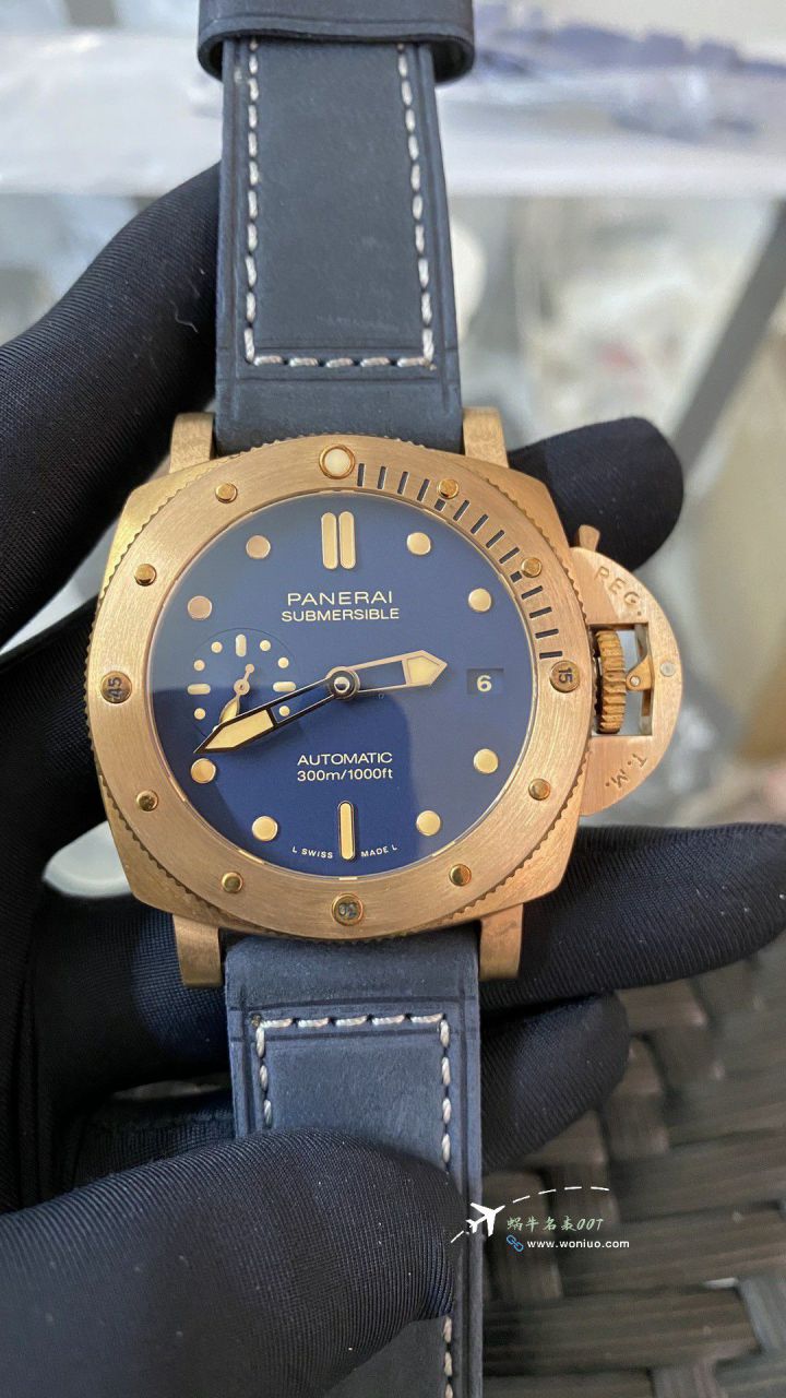 VSPanerai 潜行系列小青铜PAM01074，PAM1074Panerai 高仿手表多少钱 / VSPAM01074