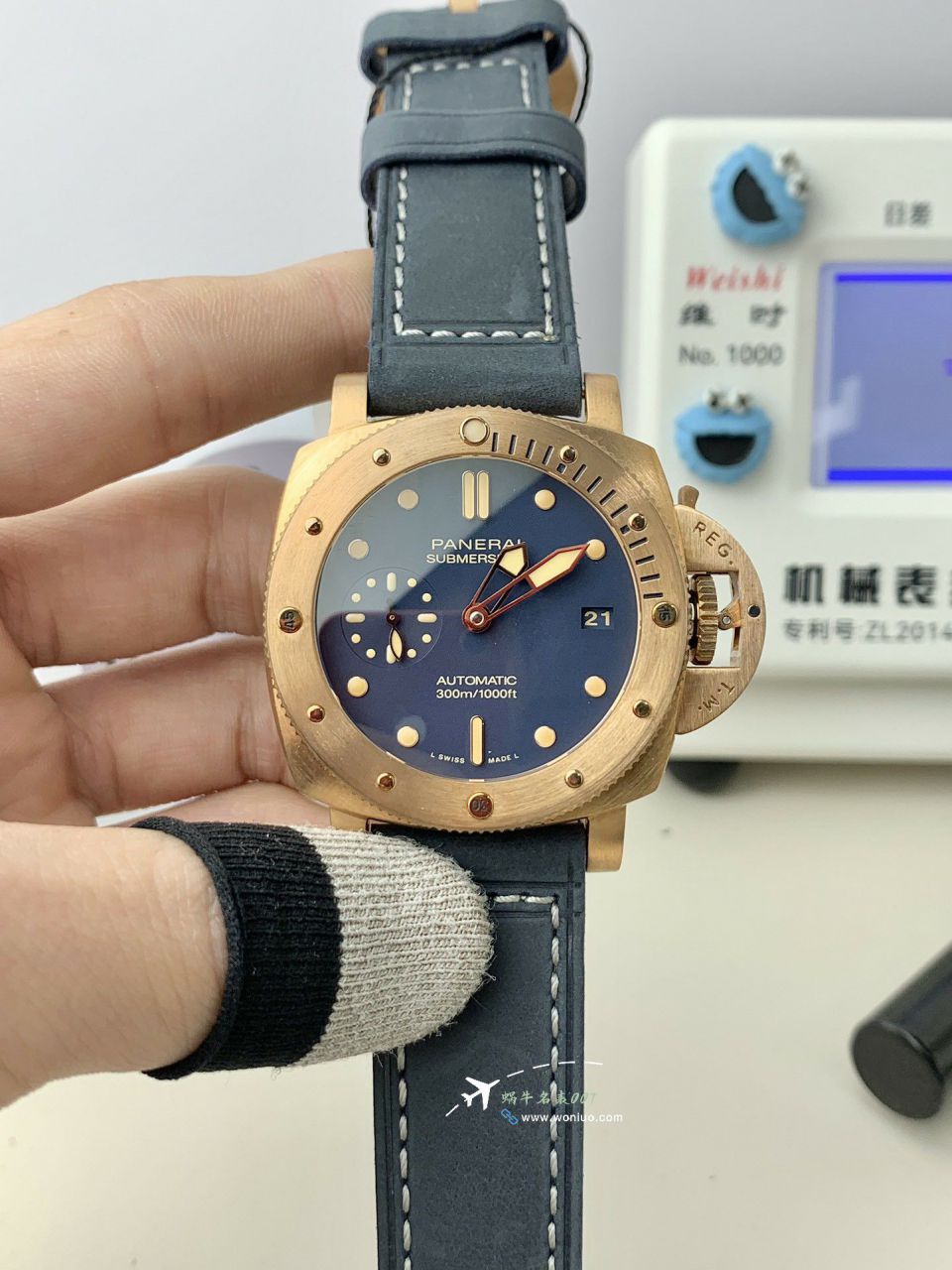 VSPanerai 潜行系列小青铜PAM01074，PAM1074Panerai 高仿手表多少钱 