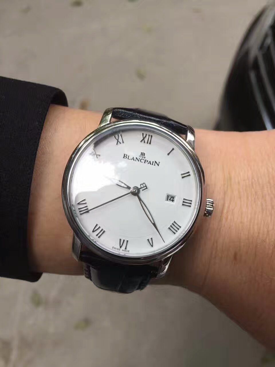 高仿宝珀blancpain villeret系列 超薄机芯 6651-1127-55b 自动机械男